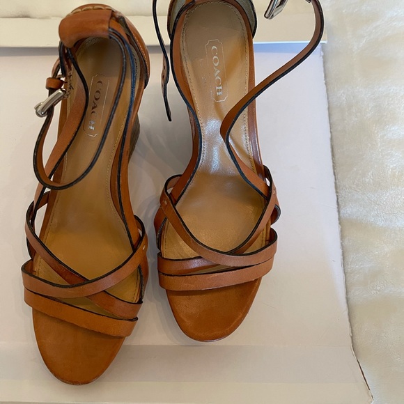 COACH Platform sandals tan with orange leather straps - Picture 2 of 3